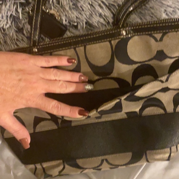 COACH 👛 🌺💕👛 - Picture 3 of 8